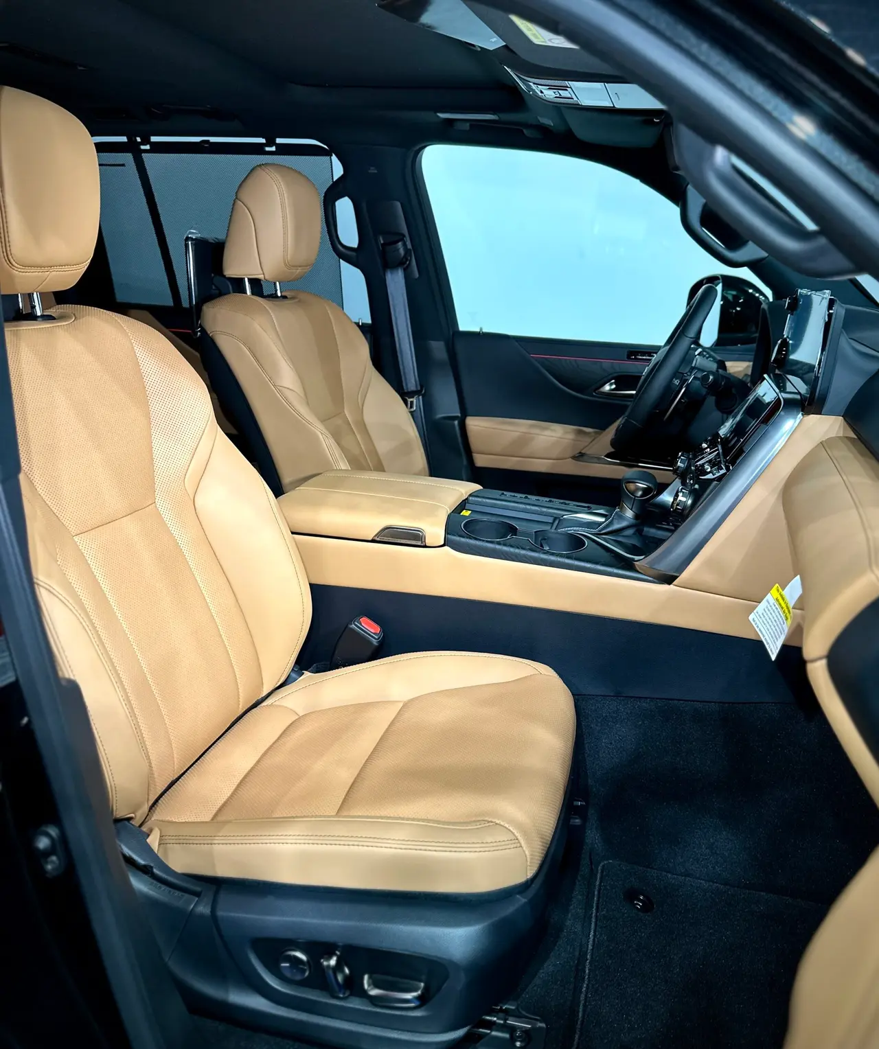 Lexus LX600 Luxury Bz6 Armored NEW, On stock – 3