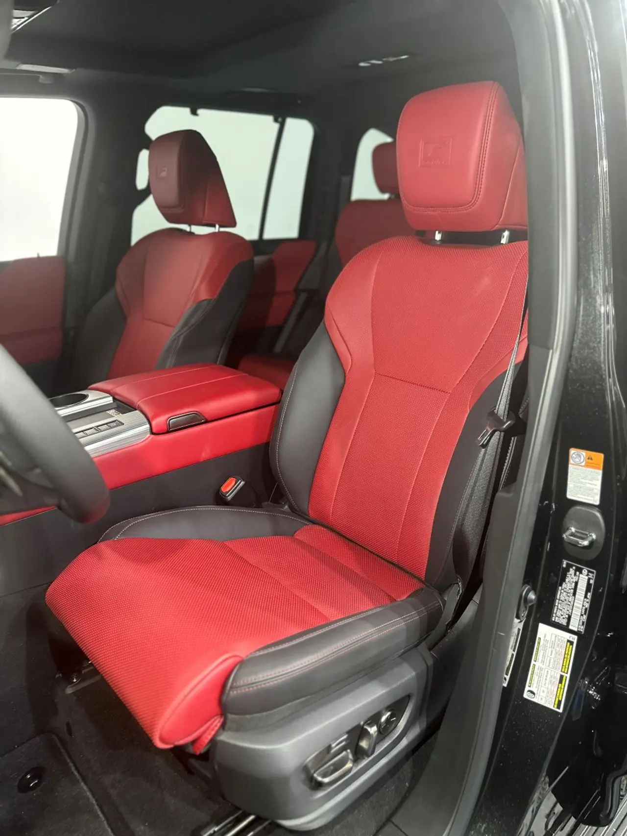 Lexus LX700H Sport 2025, NEW – 4