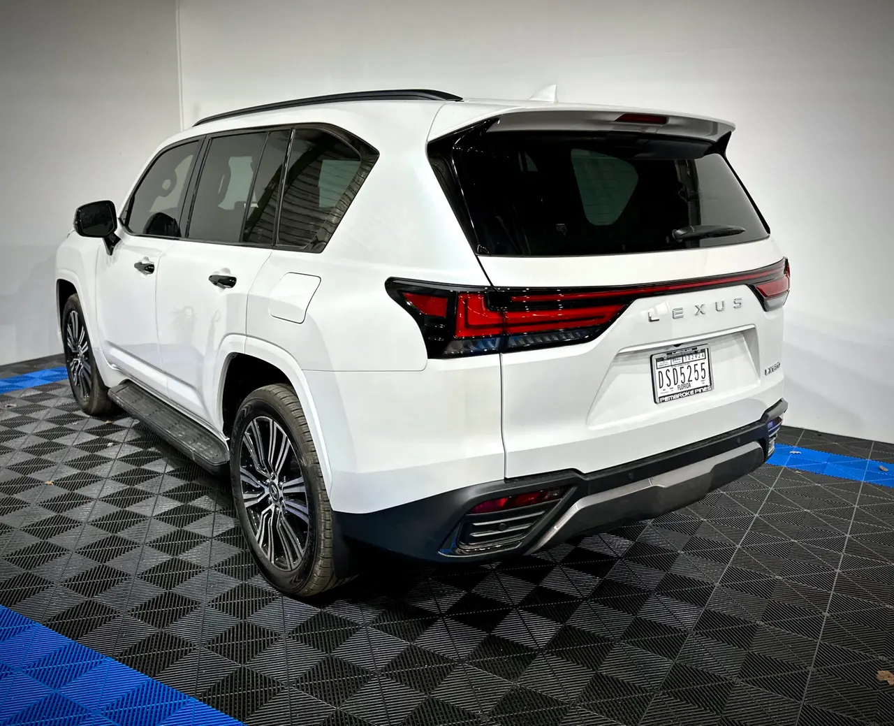 Lexus LX600 Luxury B6 Armored, NEW, On stock – 5
