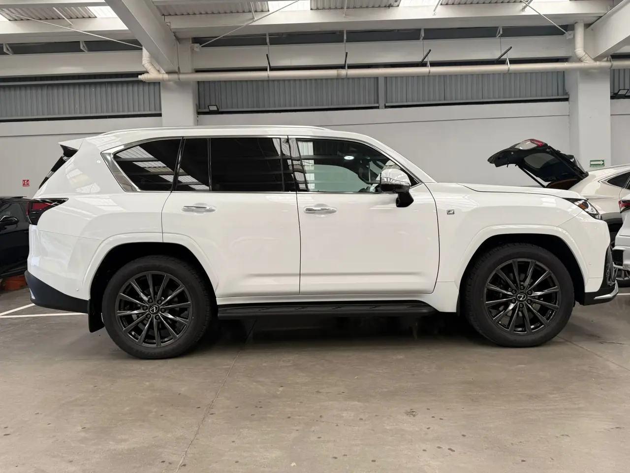 Lexus LX700H Sport 2025, NEW – 8