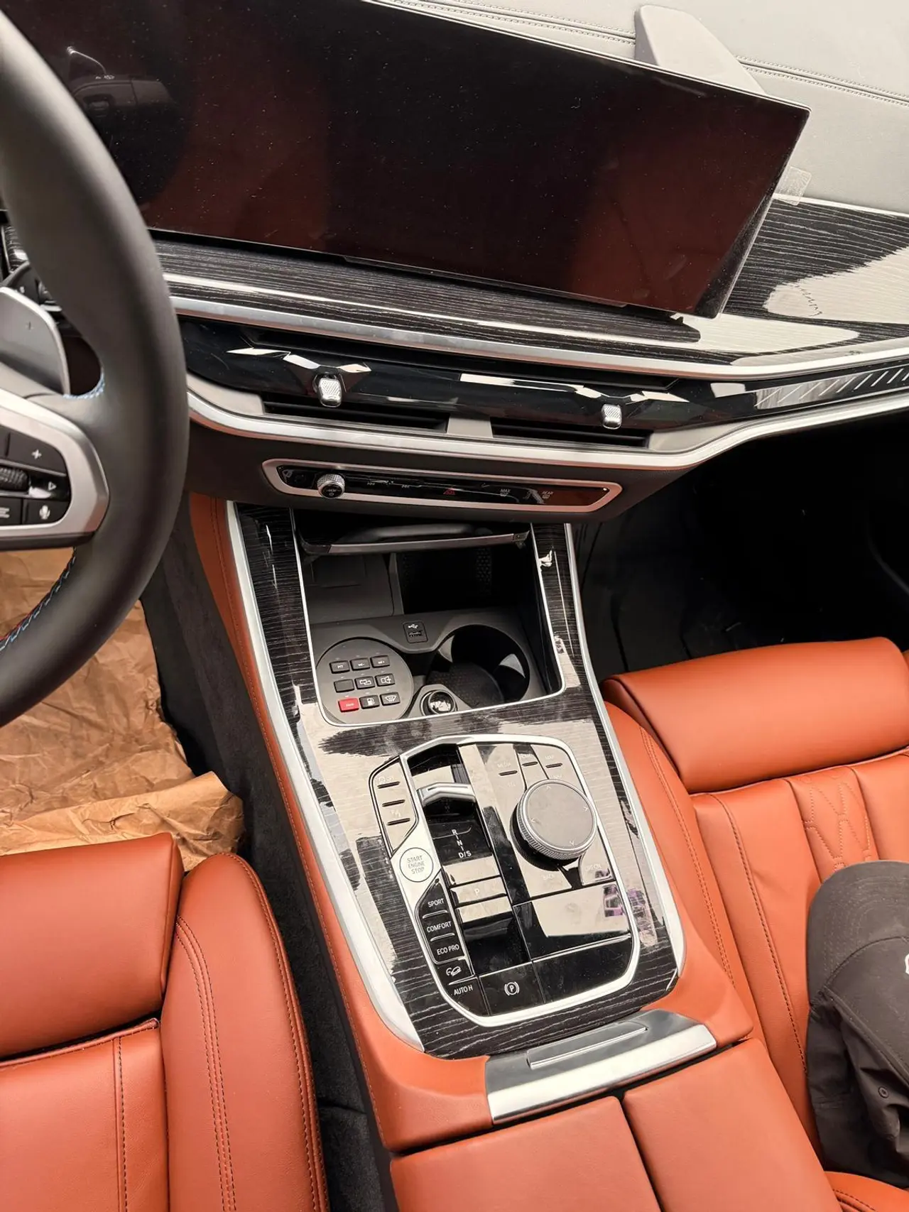BMW X5 M60i, 4,4l/V8, 530Hp, Factory Armored VR6 2026 – 10