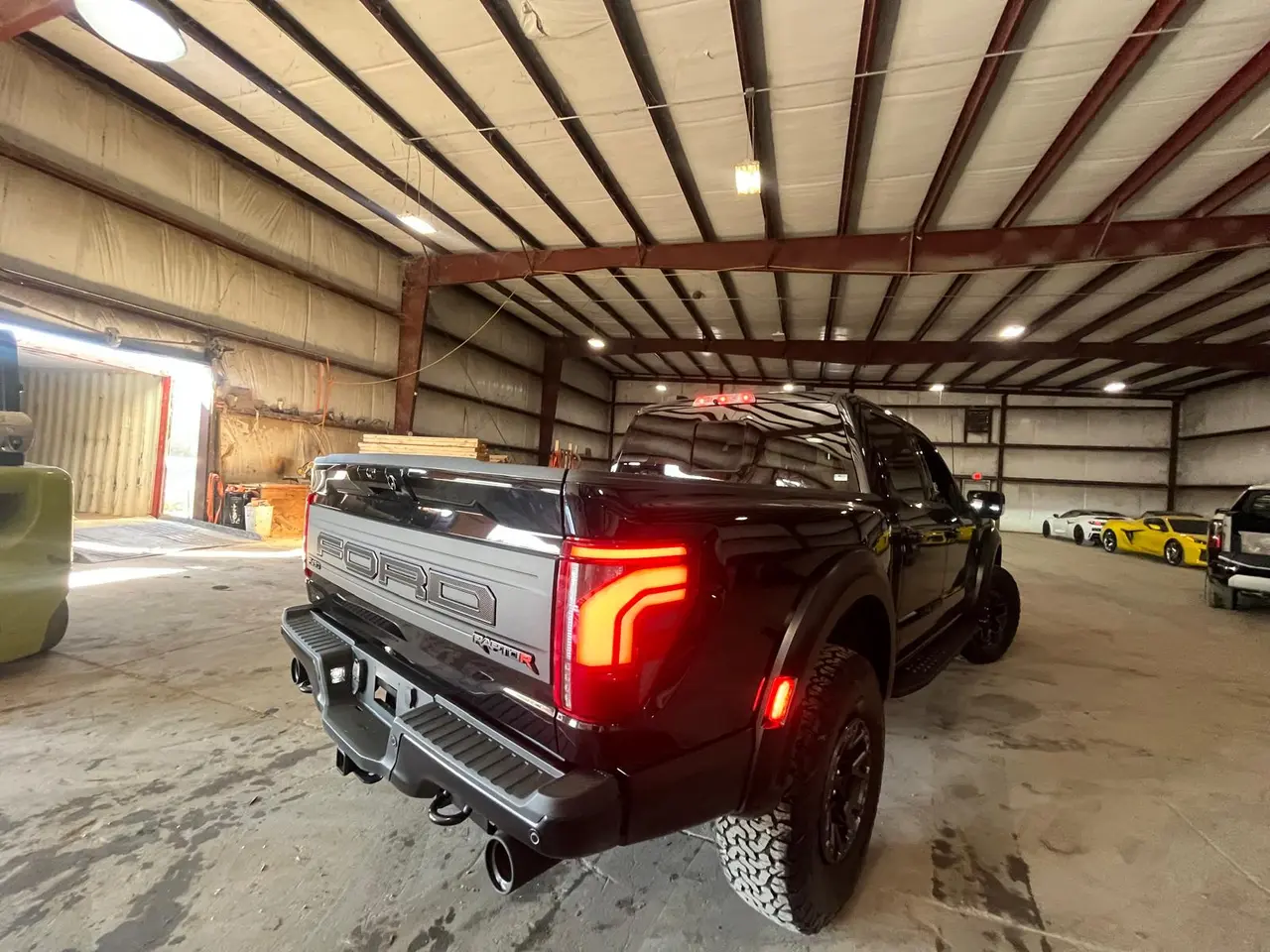 Ford Raptor R V8, 2025, NEW – 11