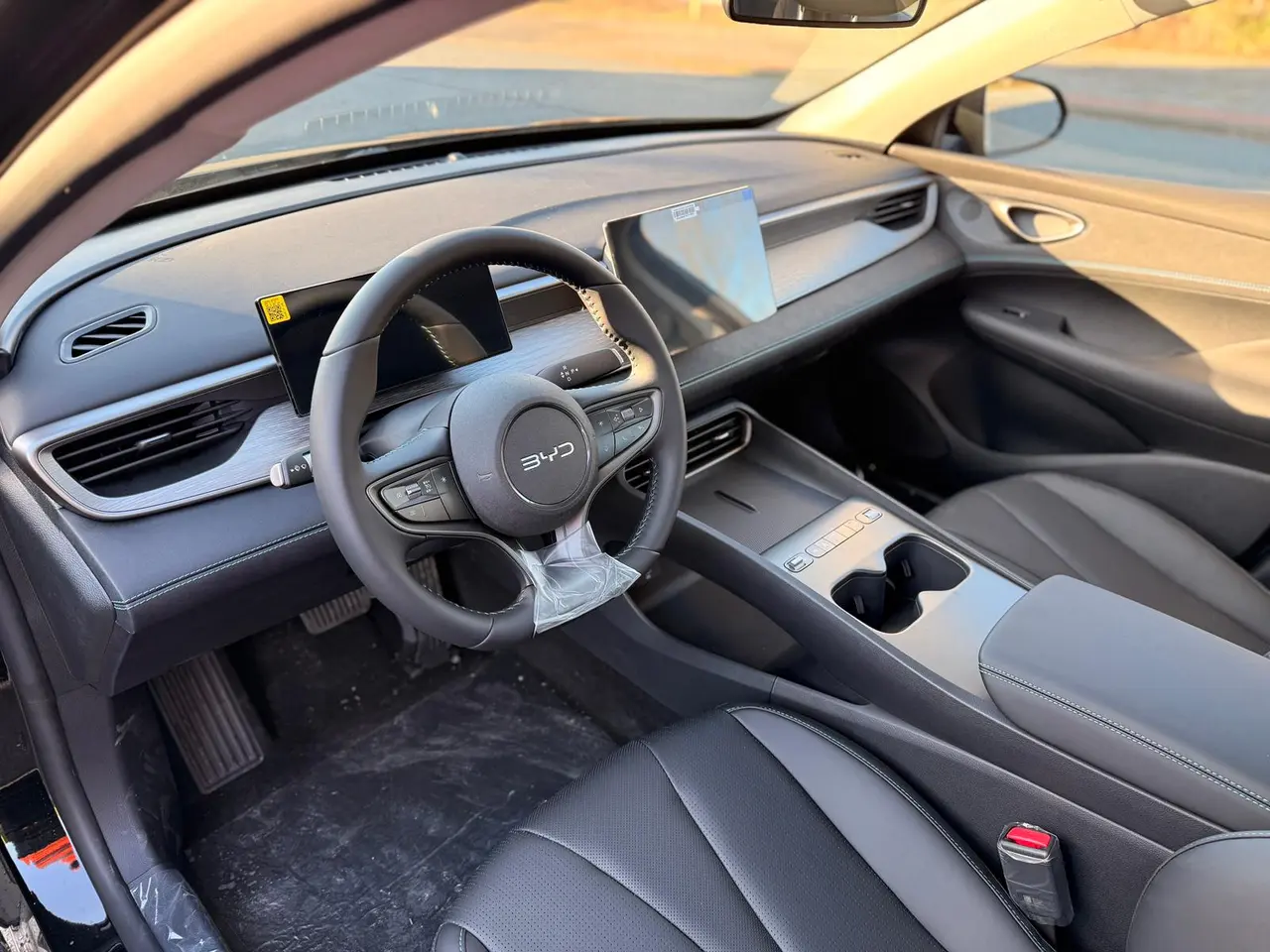 BYD Seal 05 DM-i 2026 Smart Driving Edition 128KM Luxury – 12