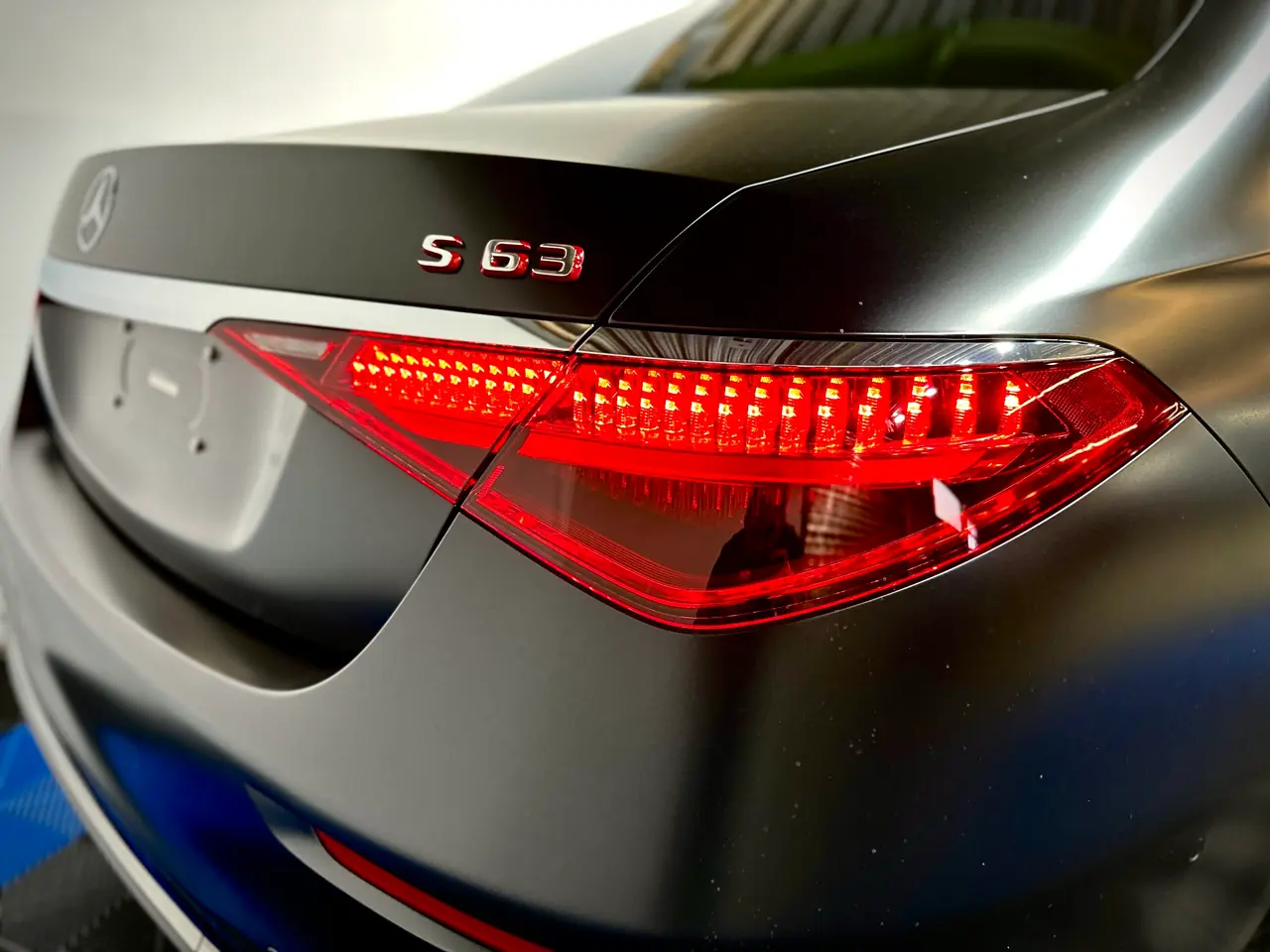 Mercedes Benz S63 AMG E-Performance, NEW, On stock in Bremerhaven – 13