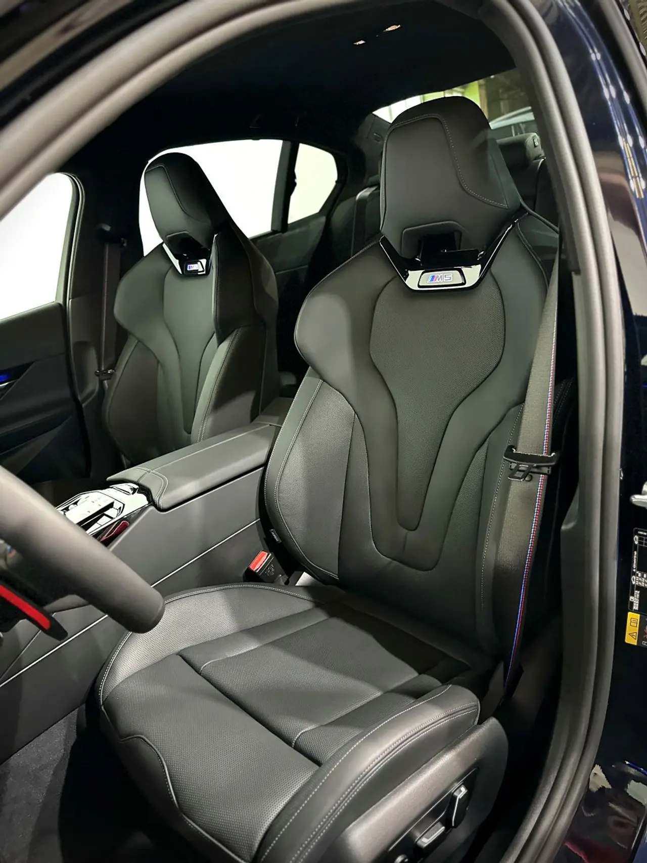 BMW M5 2025, NEW ULTIMATE On stock in Bremerhaven – 15